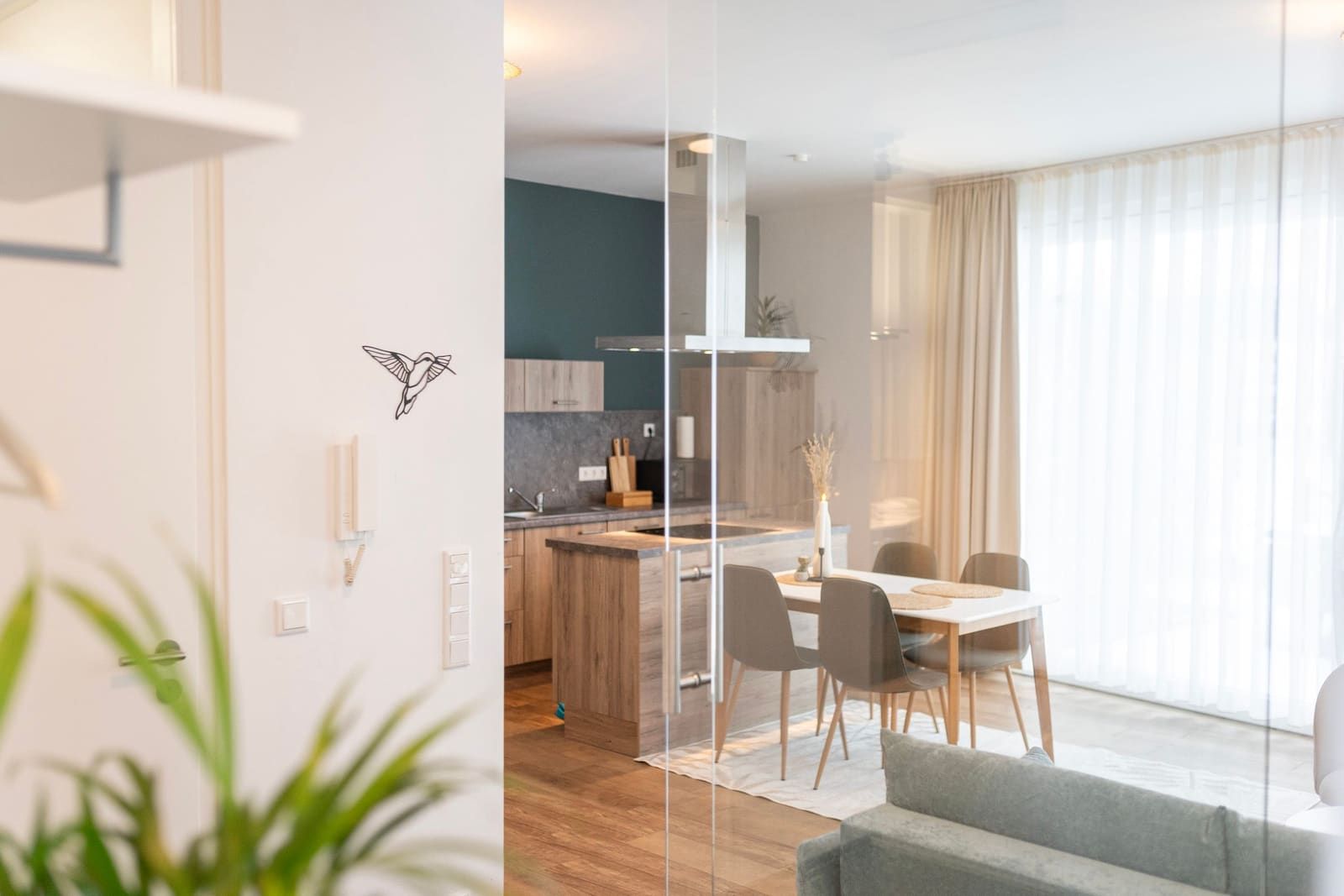 Windbrecher – Wohnzimmer, Ferienwohnung in Bad Zwischenahn